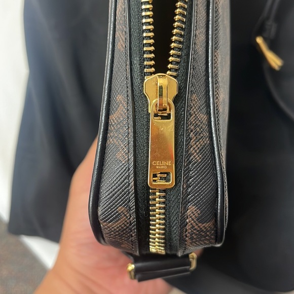 Authentic Celine Crossbody Messenger Bag - Picture 4 of 5